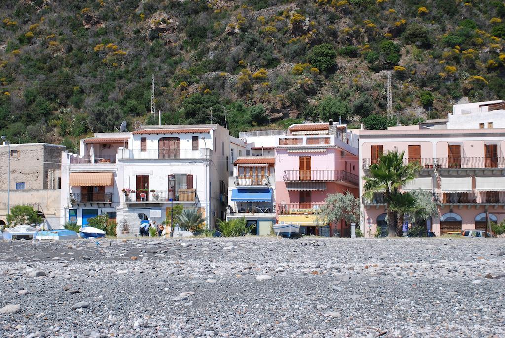 Vulcanoconsult Appartamenti Spiaggia Lipari  Exteriör bild
