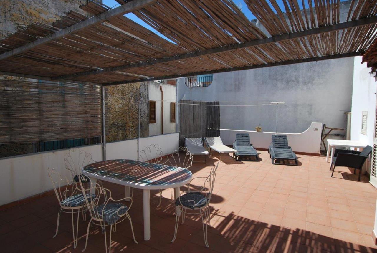 Vulcanoconsult Appartamenti Spiaggia Lipari  Exteriör bild