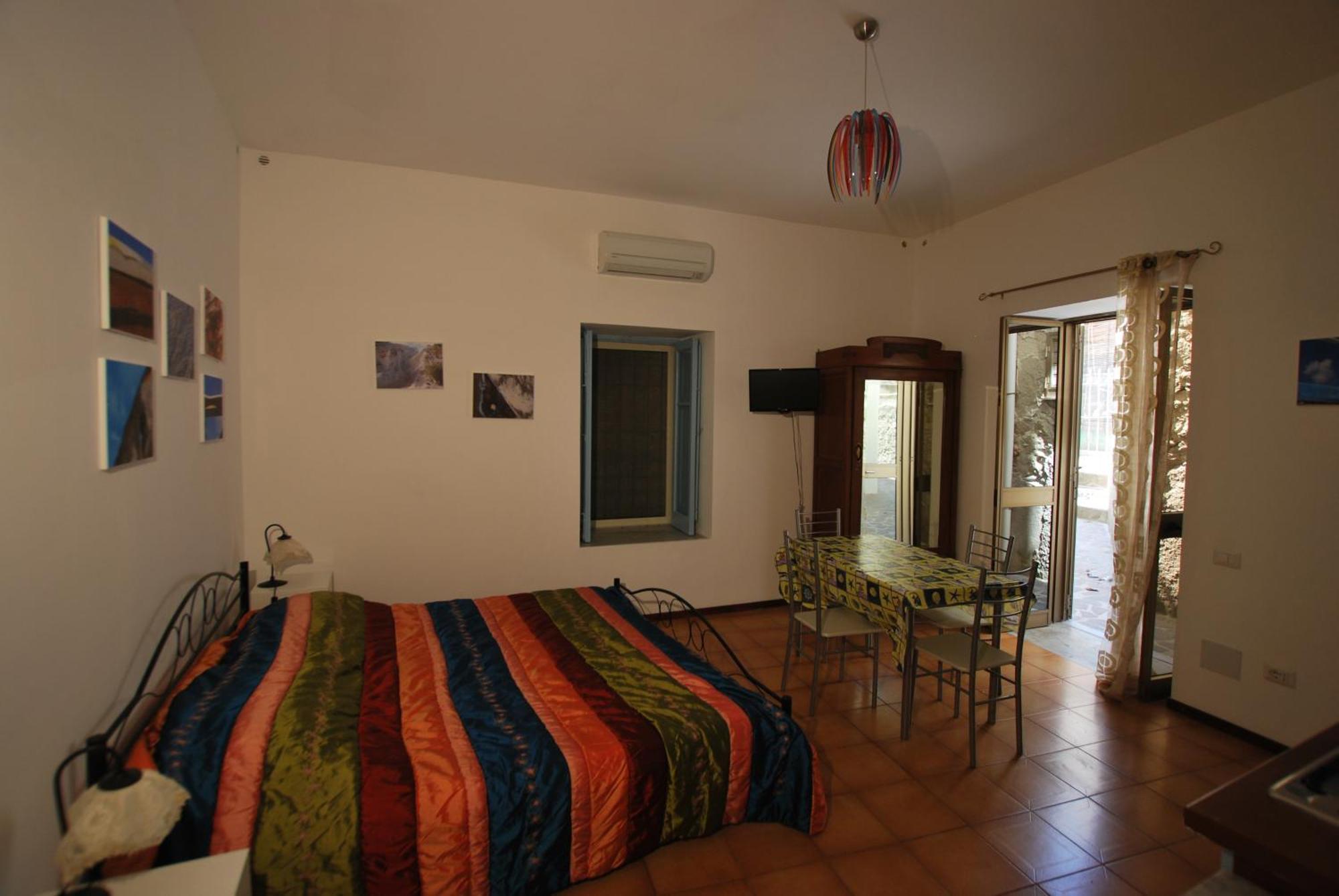 Vulcanoconsult Appartamenti Spiaggia Lipari  Rum bild