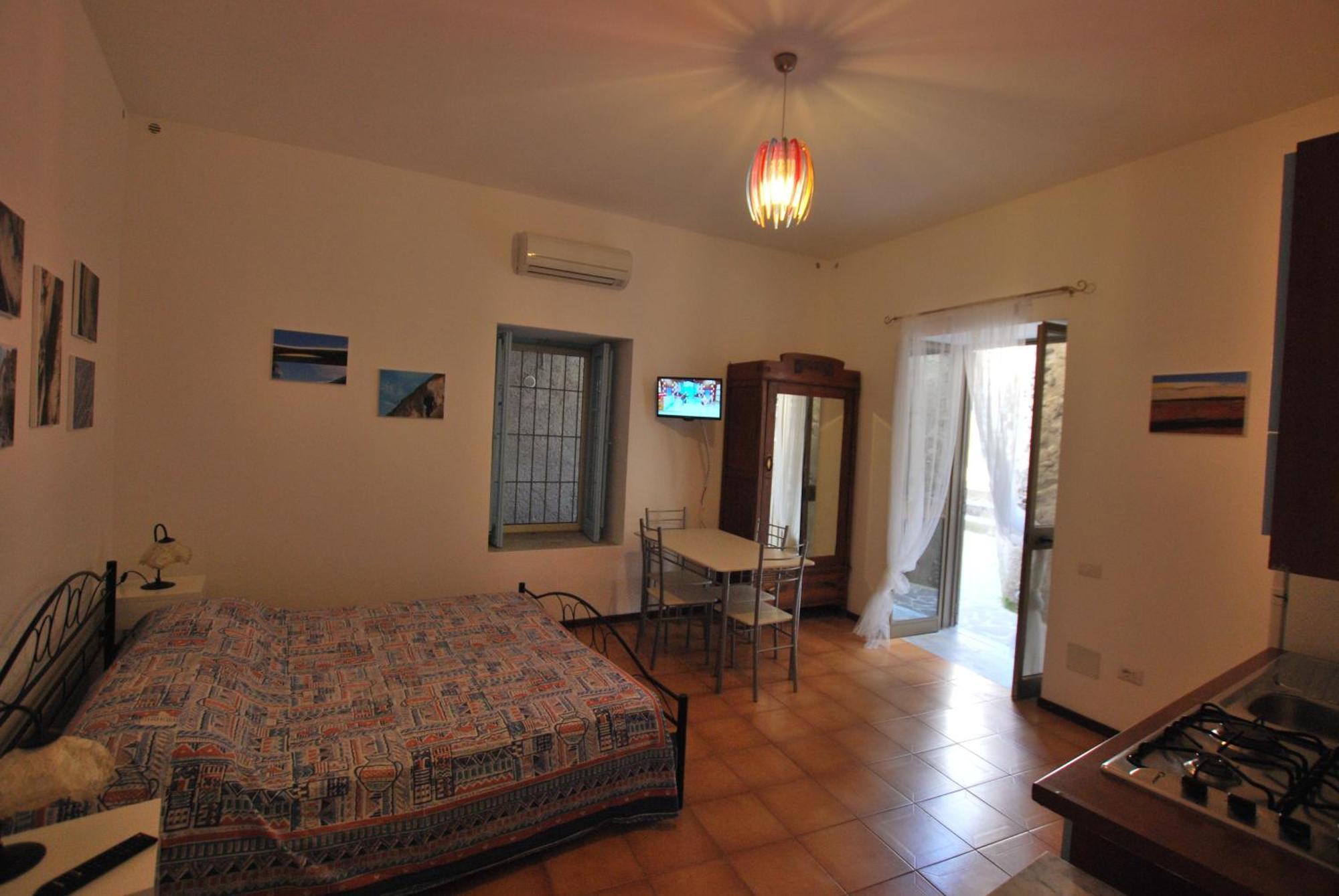 Vulcanoconsult Appartamenti Spiaggia Lipari  Rum bild