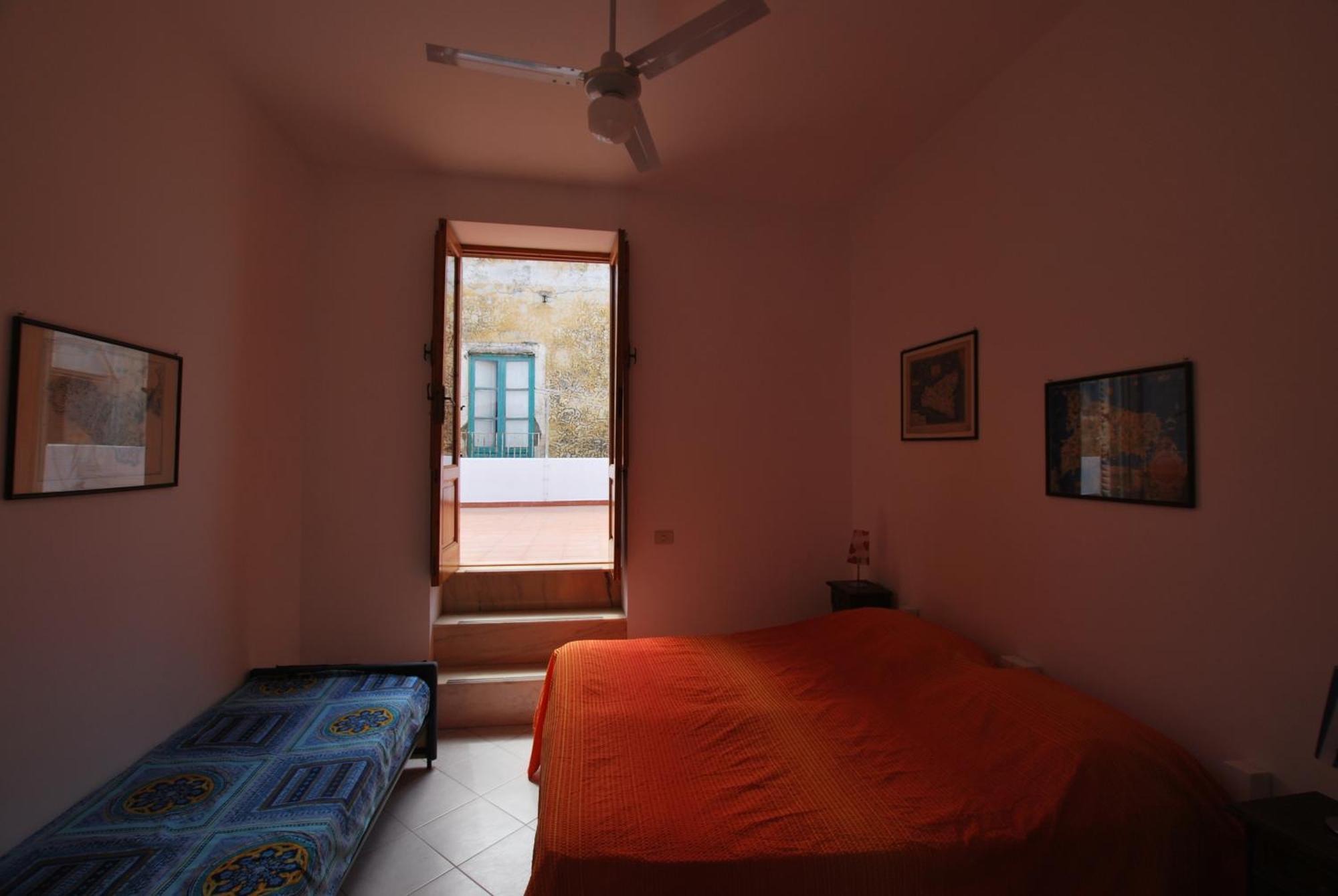 Vulcanoconsult Appartamenti Spiaggia Lipari  Exteriör bild
